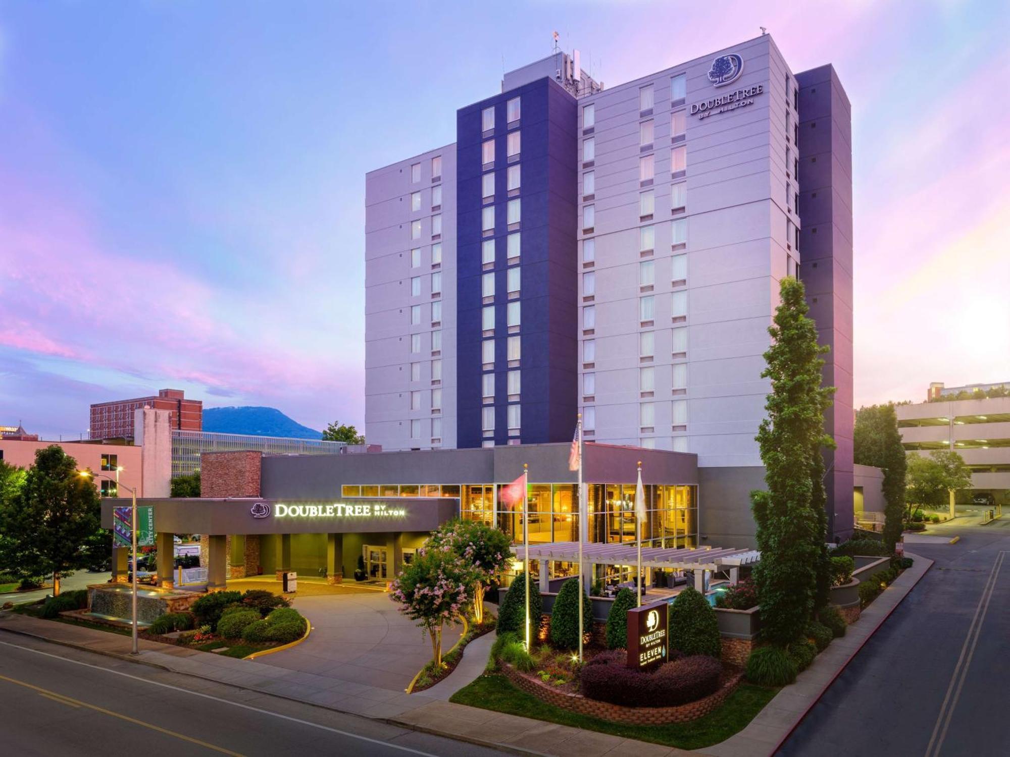 Doubletree By Hilton Hotel Chattanooga Downtown Exterior photo